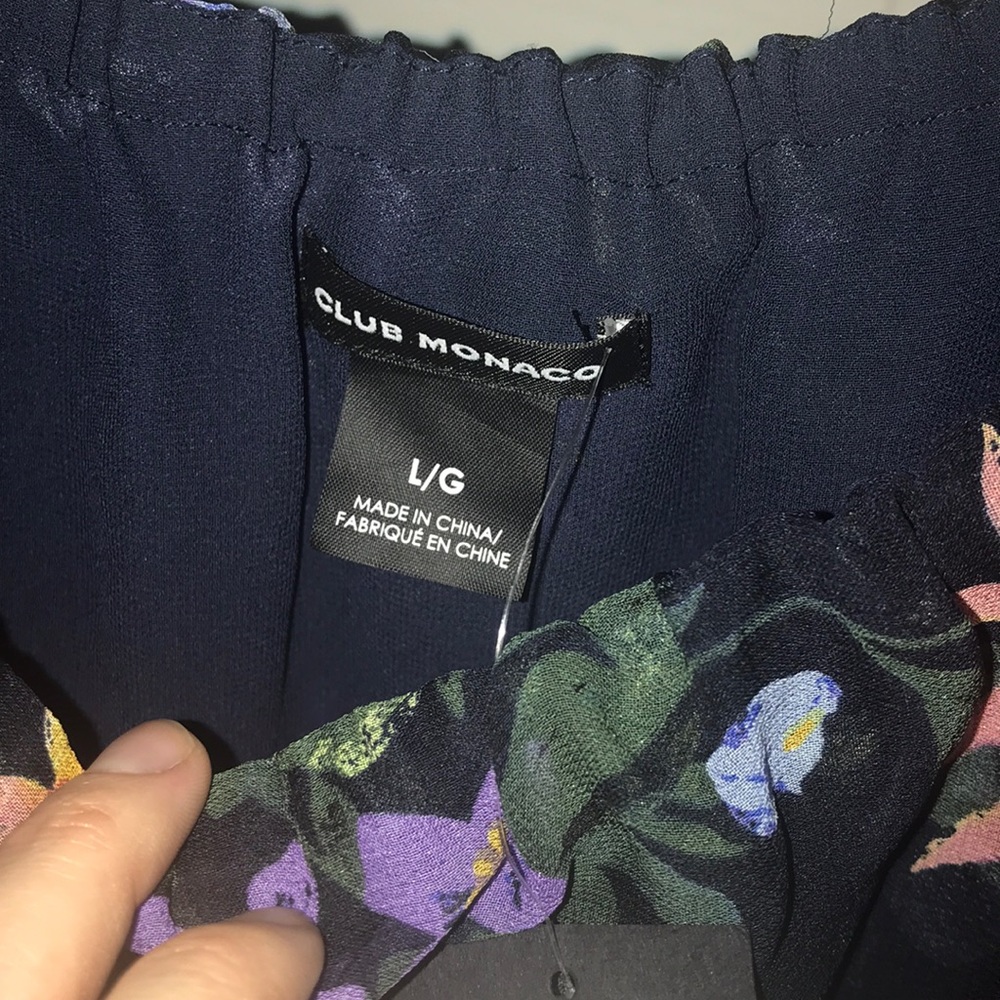 Club Monaco top - capreez too - Picture 4 of 4